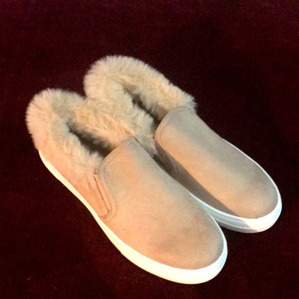 Tan fur lined slides
